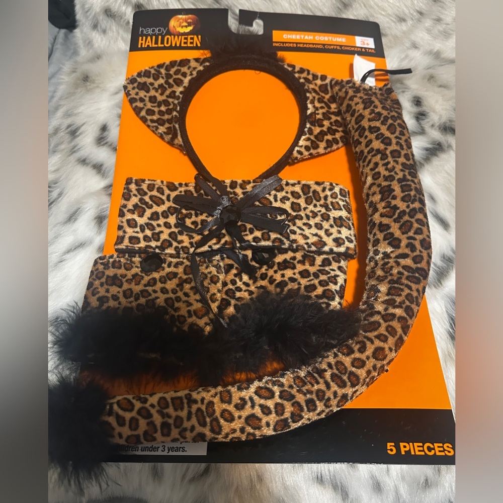🎃NWT Leopard Print Halloween Costume Set